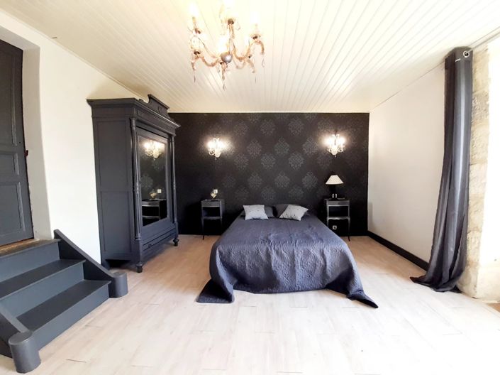 Image No.8-5 Bed Village House for sale