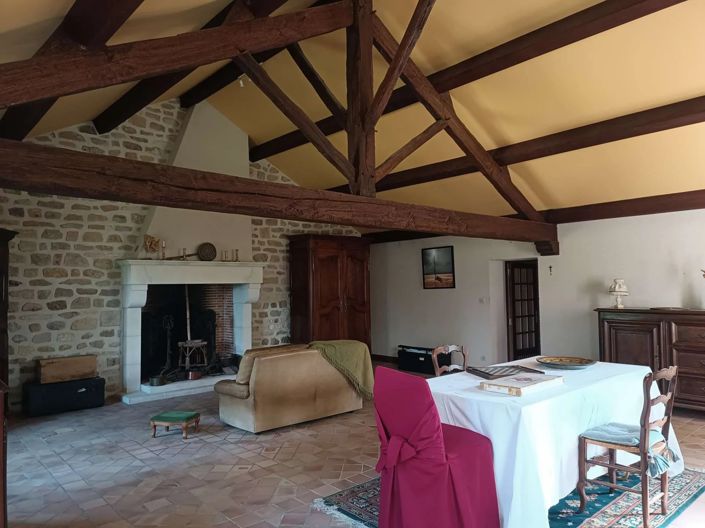 Image No.2-4 Bed Village House for sale