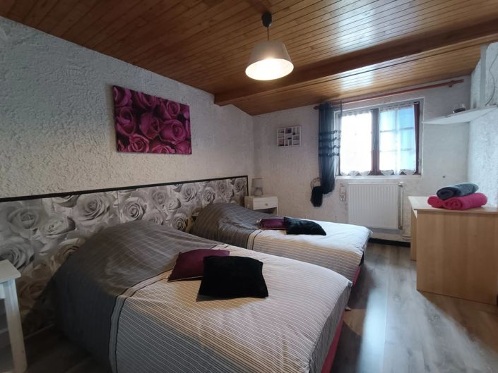 Image No.10-7 Bed House for sale