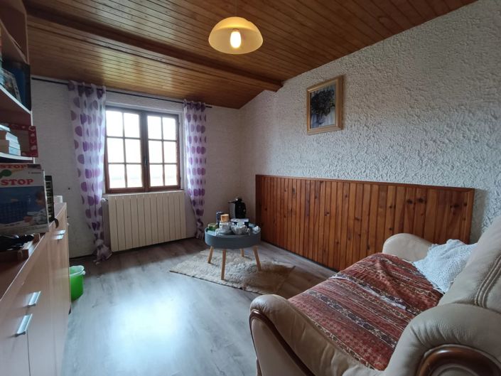 Image No.11-7 Bed House for sale