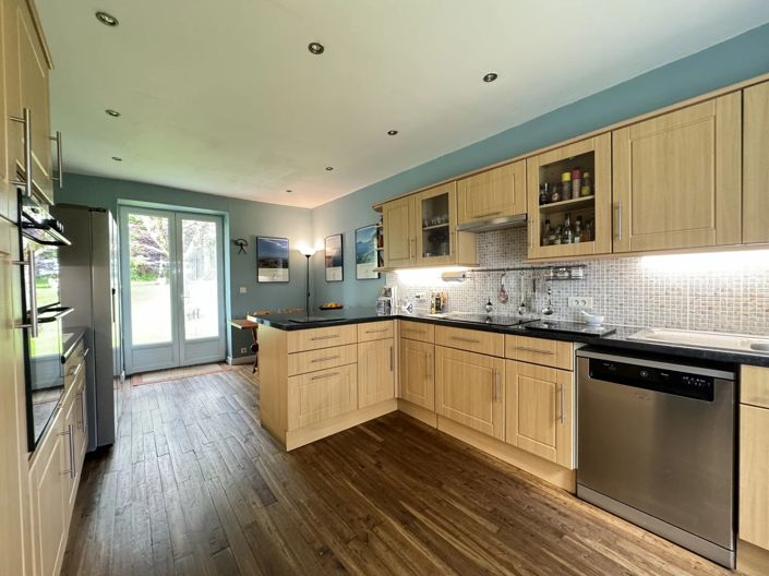 Image No.4-3 Bed House for sale