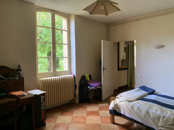 Image No.10-8 Bed House for sale