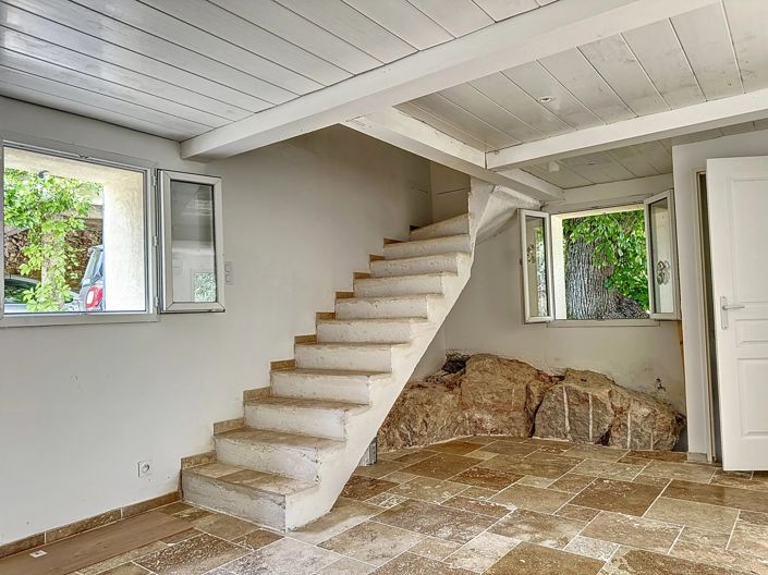 Image No.7-2 Bed Property for sale