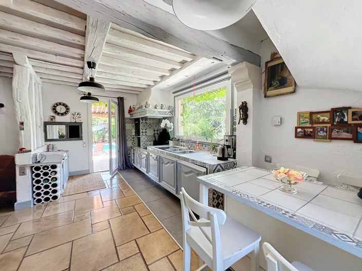 Image No.12-6 Bed House for sale