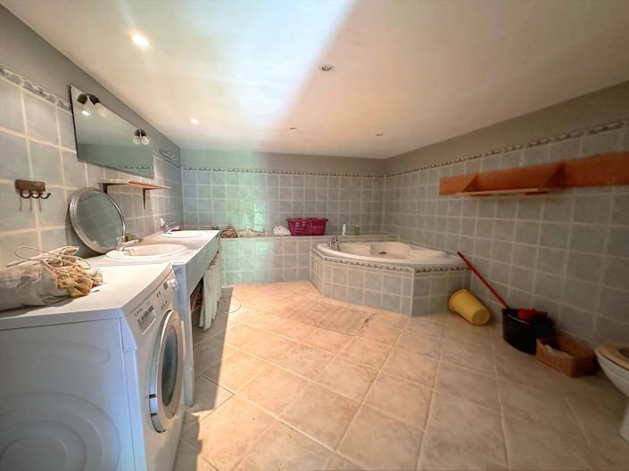 Image No.4-3 Bed Village House for sale