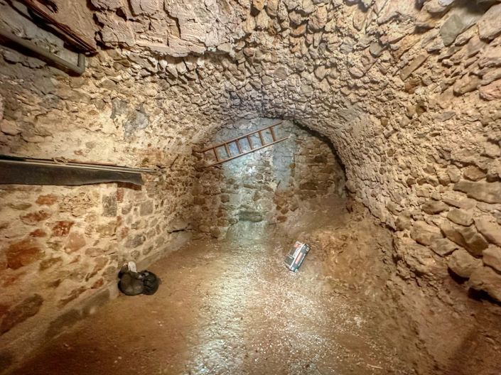 Image No.8-3 Bed Village House for sale