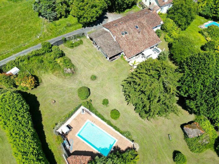 Image No.2-3 Bed Farmhouse for sale