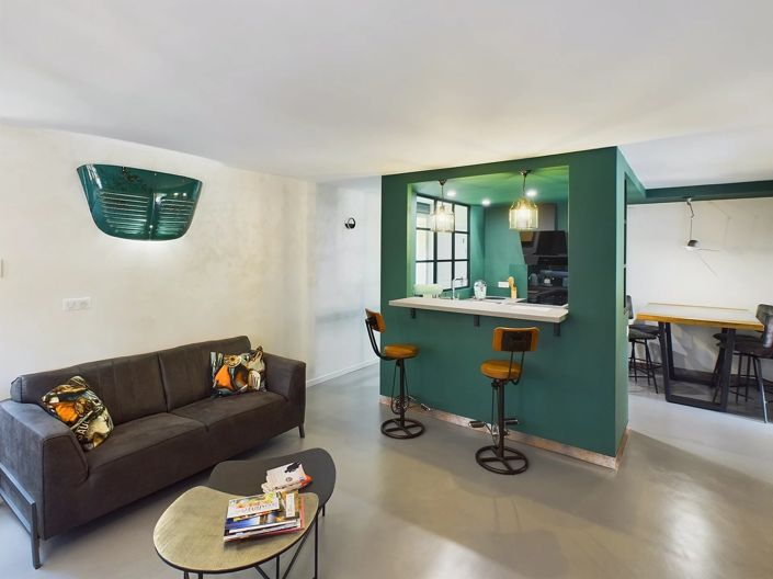 Image No.12-6 Bed House for sale