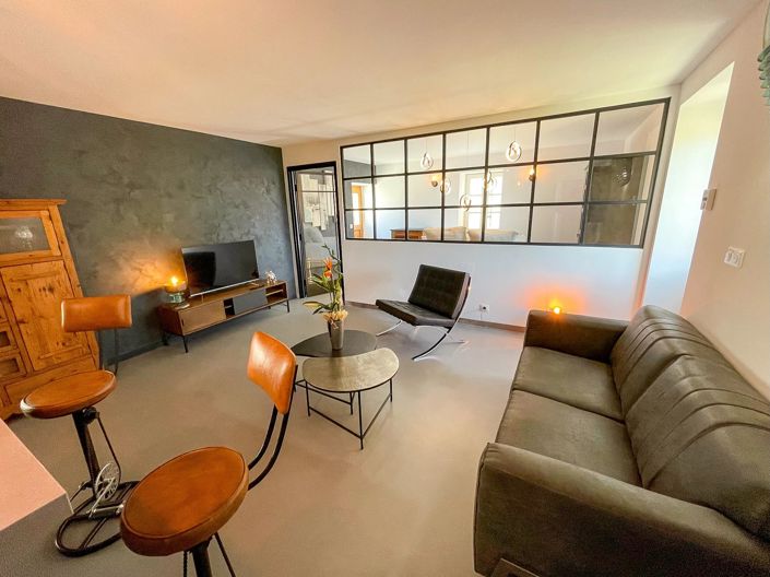 Image No.15-6 Bed House for sale