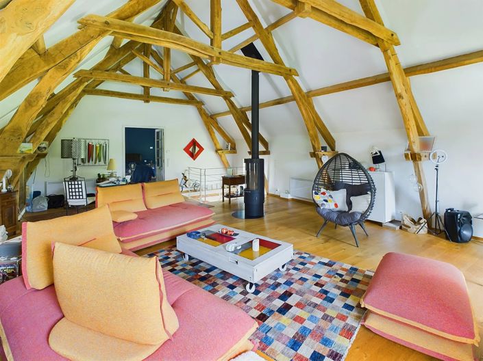 Image No.3-6 Bed House for sale