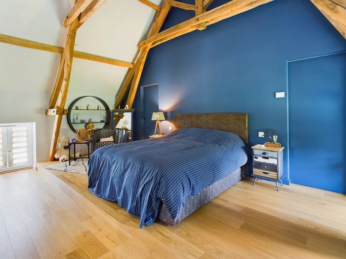 Image No.6-6 Bed House for sale