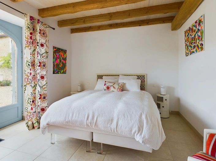 Image No.7-6 Bed House for sale