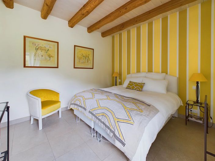 Image No.8-6 Bed House for sale