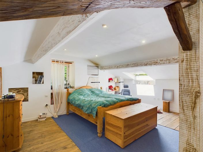 Image No.12-2 Bed House for sale