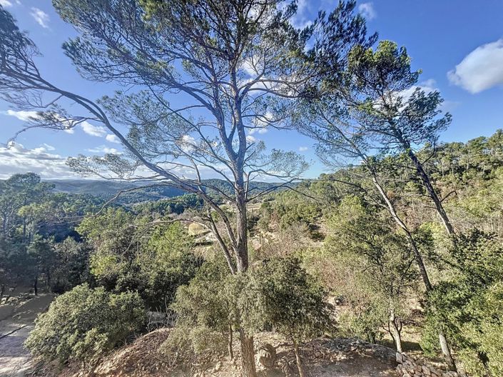 Image No.12-4 Bed House for sale