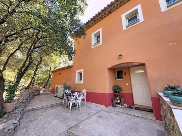 d05396adf574f1cab0eca435059d02a4ec65299e05192