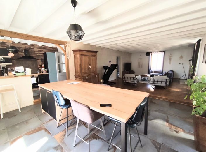 Image No.3-5 Bed House for sale