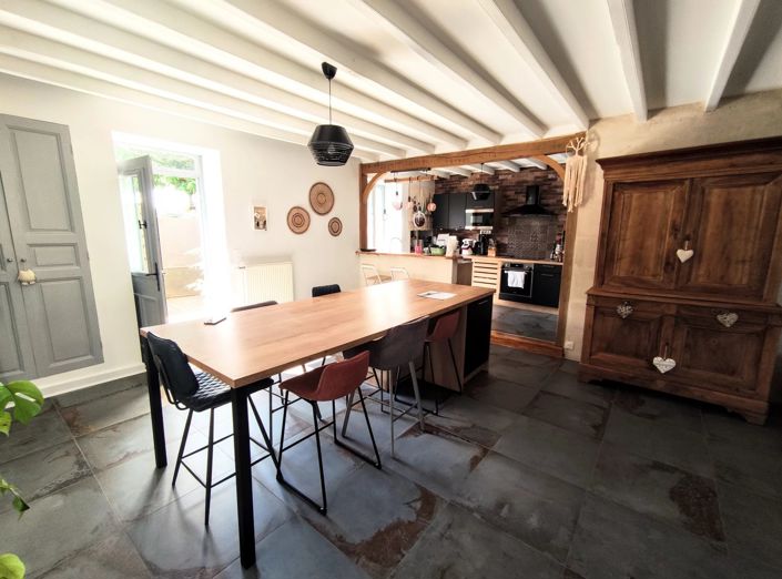 Image No.7-5 Bed House for sale