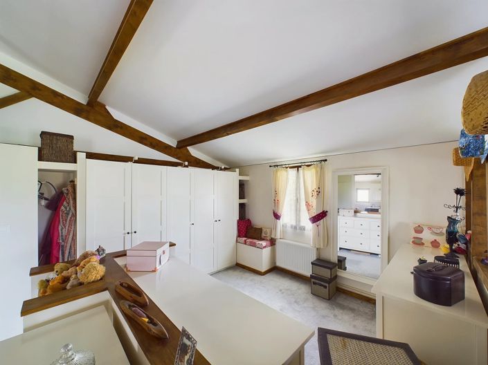 Image No.15-3 Bed House for sale