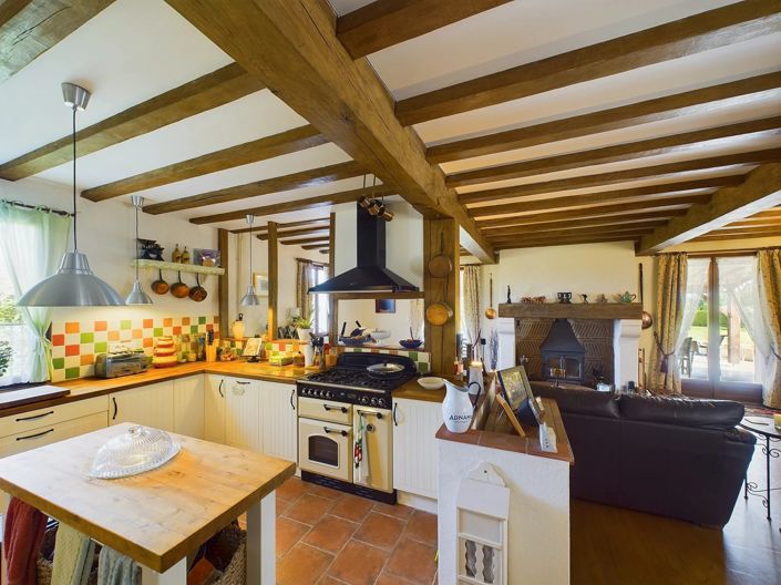 Image No.3-3 Bed House for sale