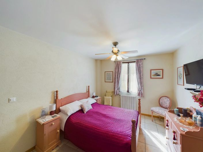 Image No.7-3 Bed House for sale