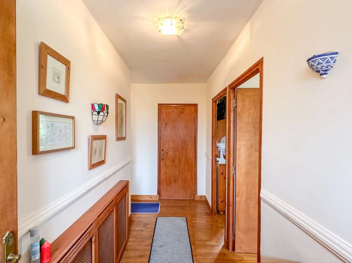 Image No.12-4 Bed House for sale