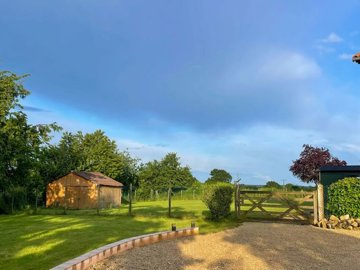 a693365272fbe8fe2b66003677a3182a9e5eb345e2192