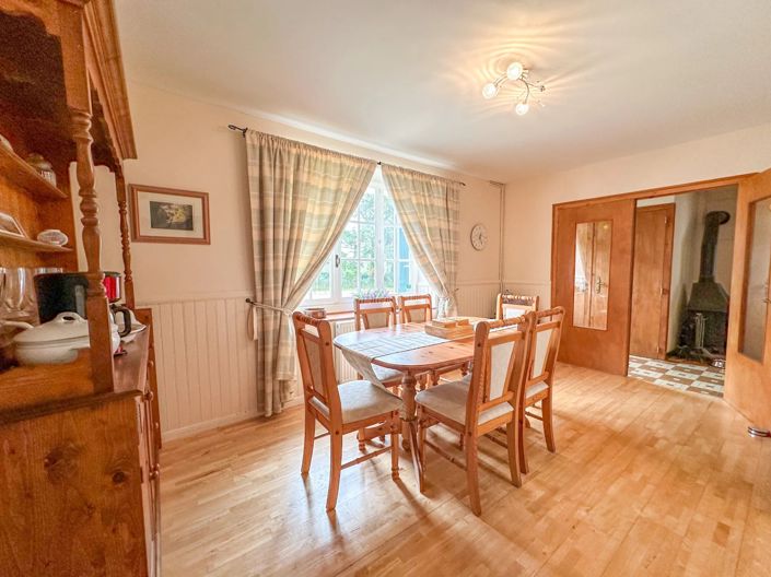 Image No.5-4 Bed House for sale