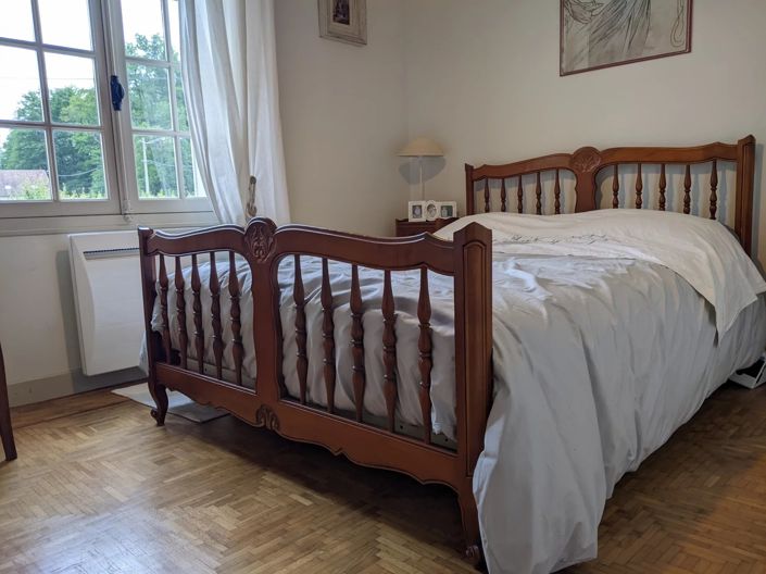 Image No.10-6 Bed House for sale