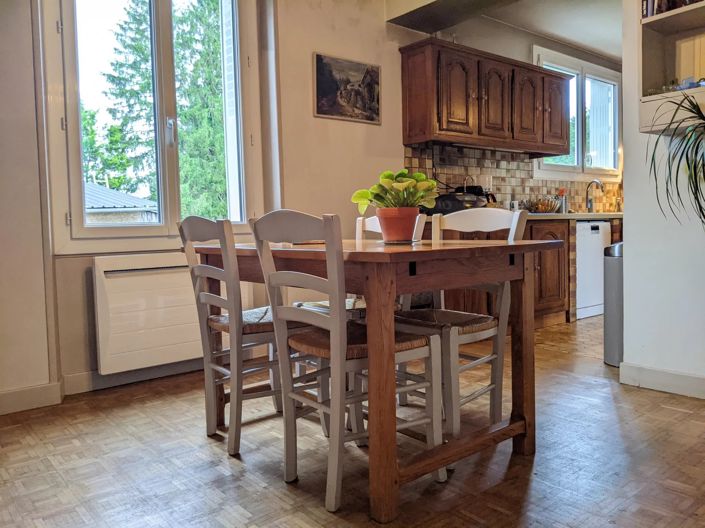 Image No.6-6 Bed House for sale