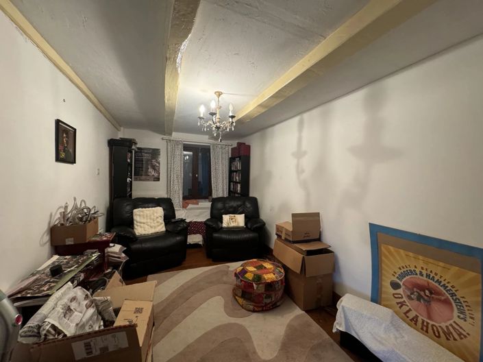 Image No.8-4 Bed House for sale