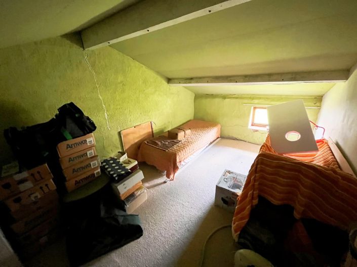 Image No.10-3 Bed House for sale