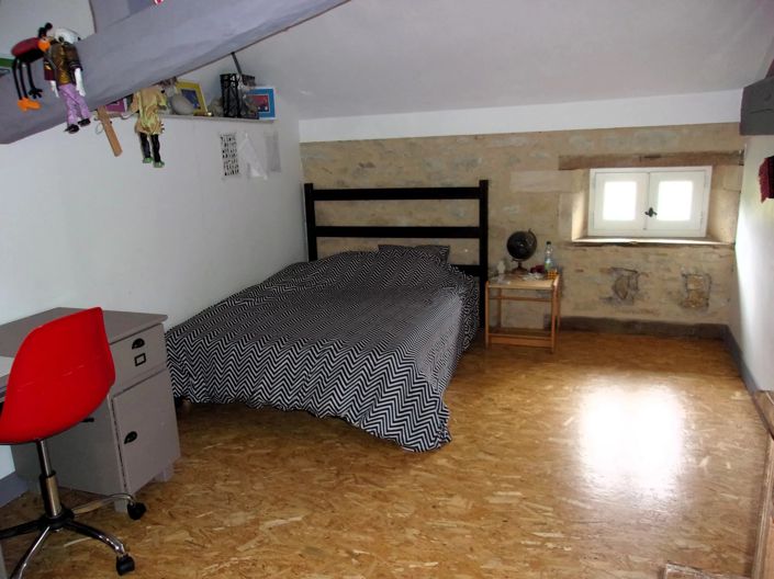 Image No.15-4 Bed House for sale