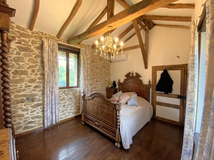 Image No.7-4 Bed House for sale