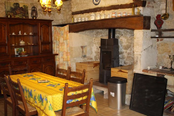 Image No.10-10 Bed House for sale