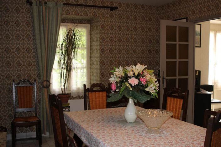 Image No.6-10 Bed House for sale