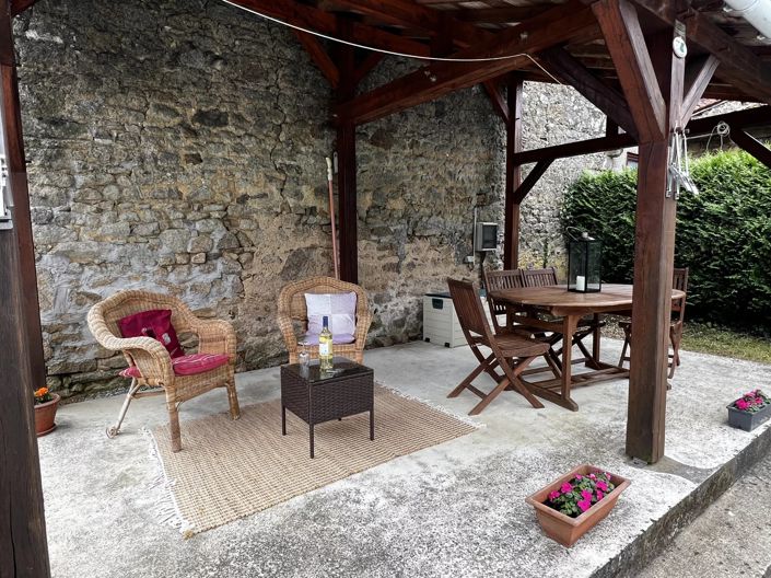 Image No.13-2 Bed House for sale