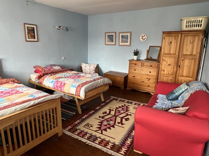 Image No.9-2 Bed House for sale