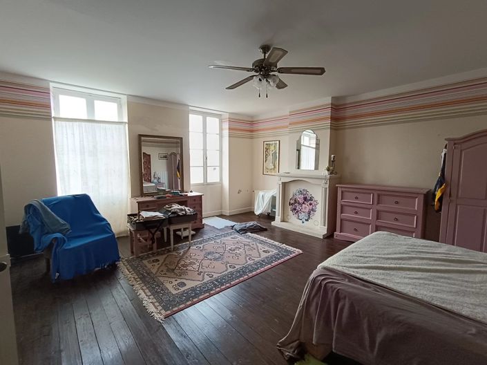 Image No.10-5 Bed Village House for sale