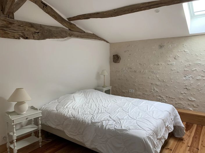 Image No.12-10 Bed House for sale