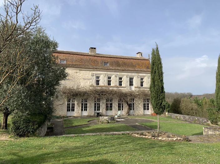 Image No.15-10 Bed House for sale