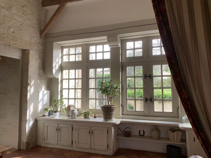 Image No.8-10 Bed House for sale