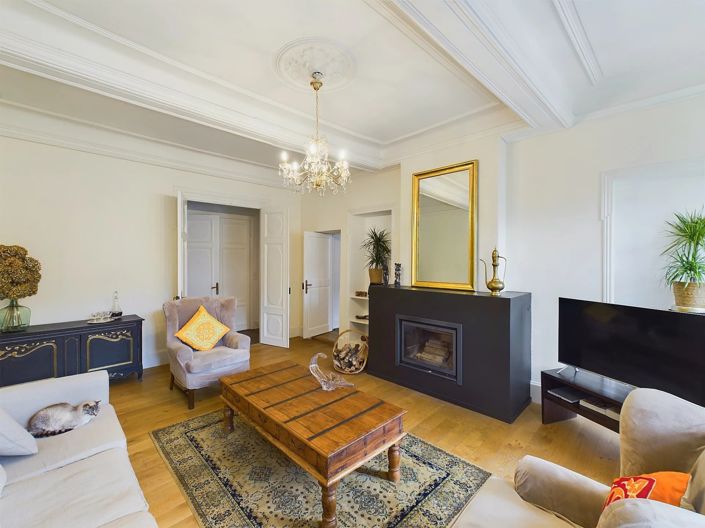 Image No.3-9 Bed House for sale