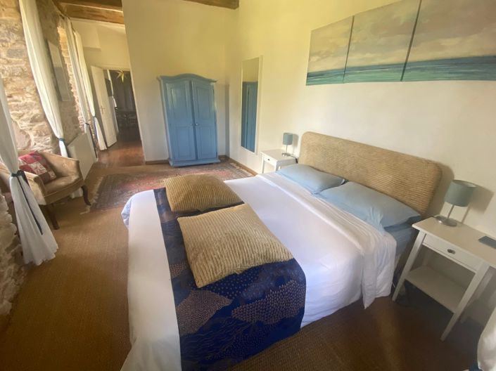 Image No.14-7 Bed House for sale