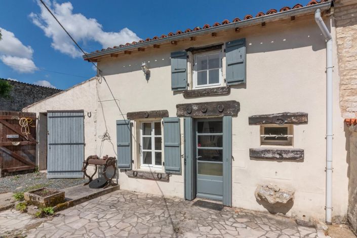 Image No.12-4 Bed House for sale