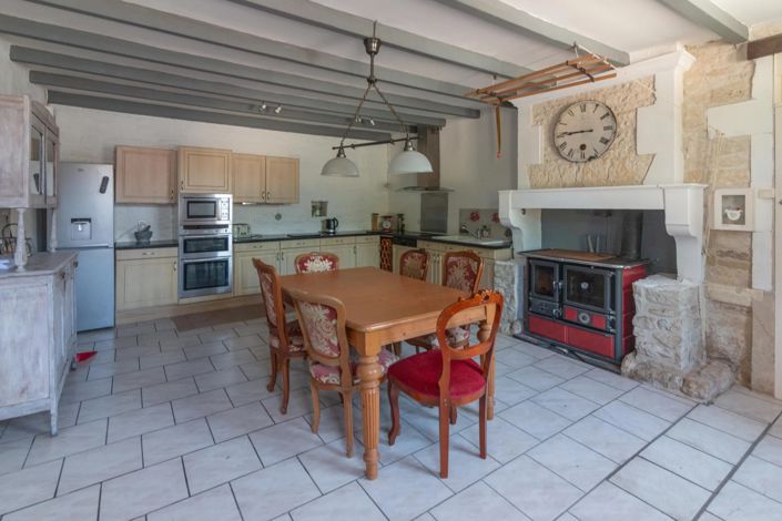 Image No.4-4 Bed House for sale