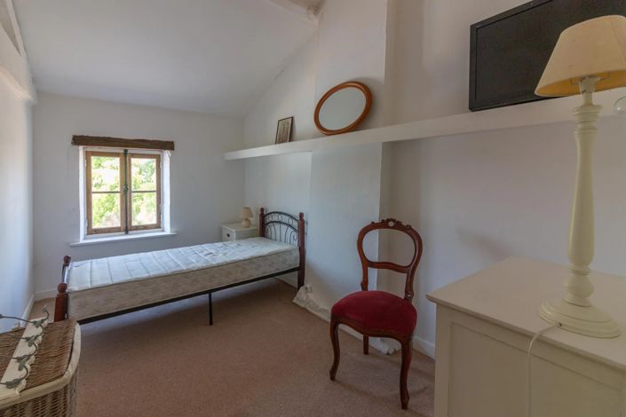 Image No.8-4 Bed House for sale