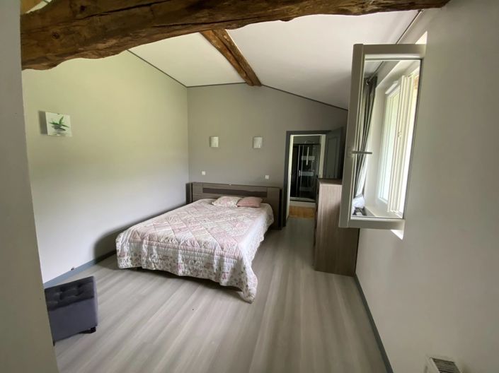 Image No.12-7 Bed House for sale