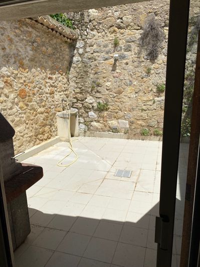 Image No.15-2 Bed House for sale