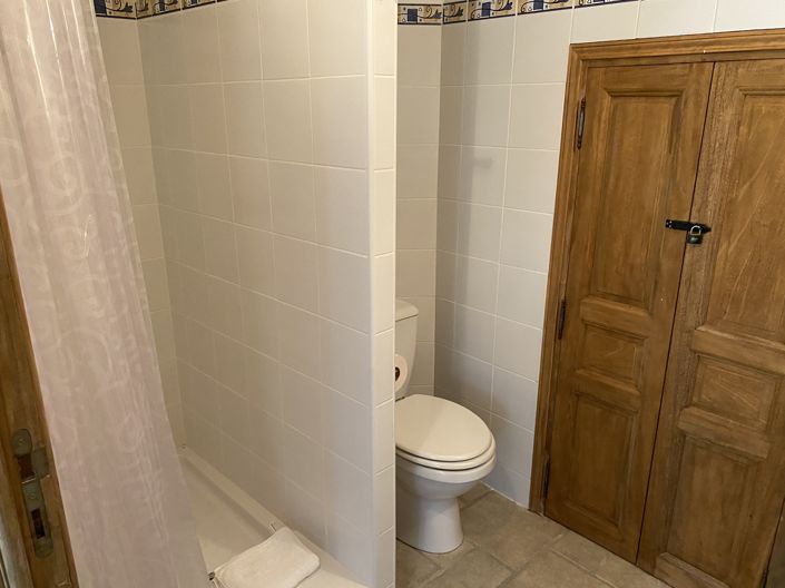 Image No.13-2 Bed House for sale